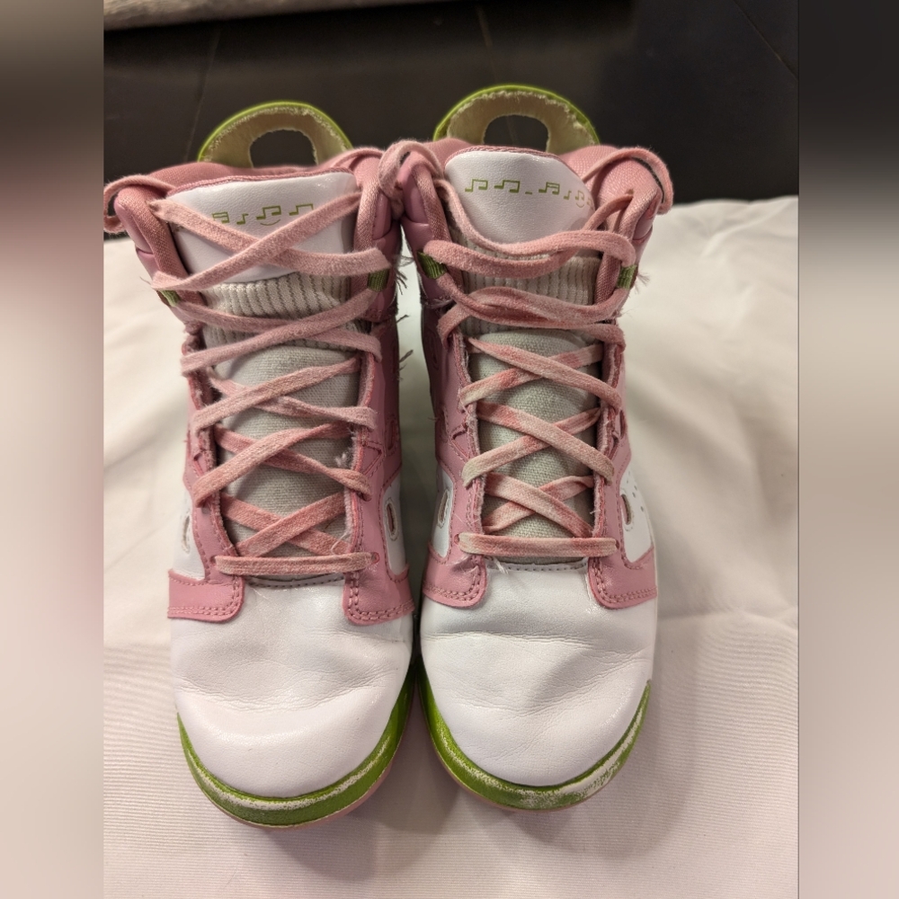 Nike Jordan Youth 2Y shoes